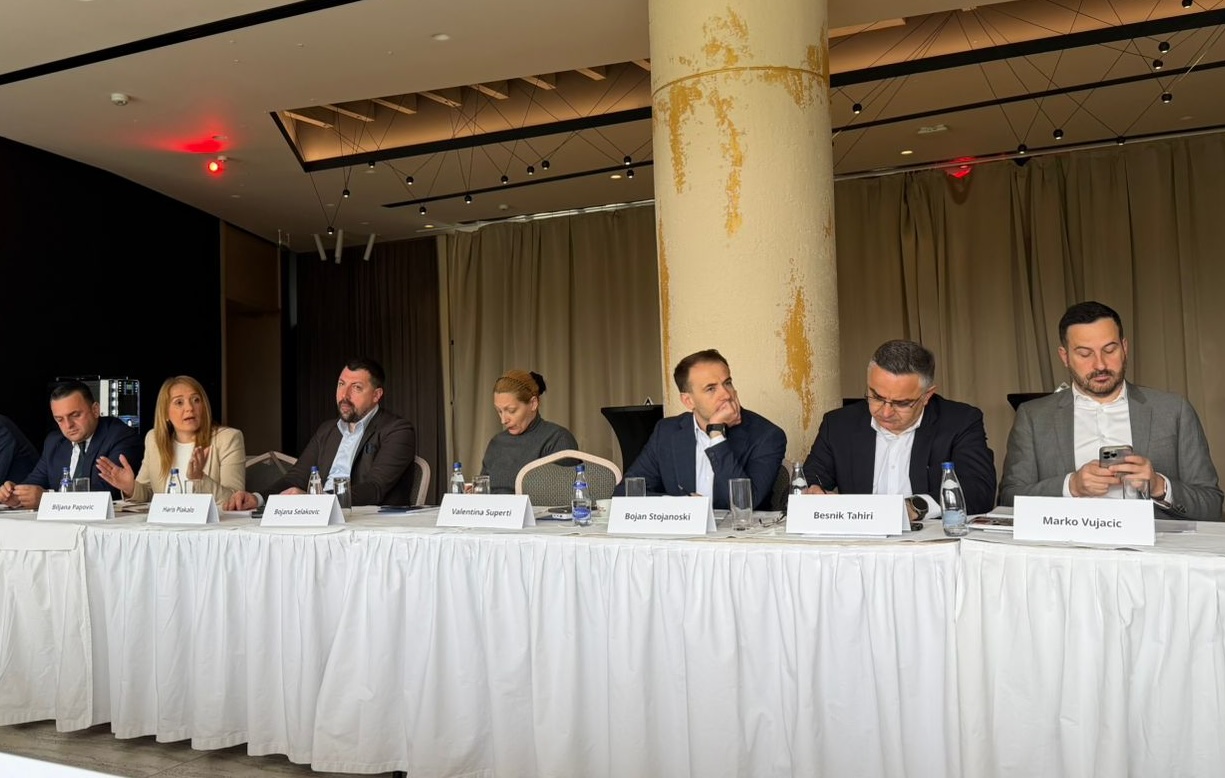 ADVANCING EU INTEGRATION: LESSONS FROM FRONTRUNNERS